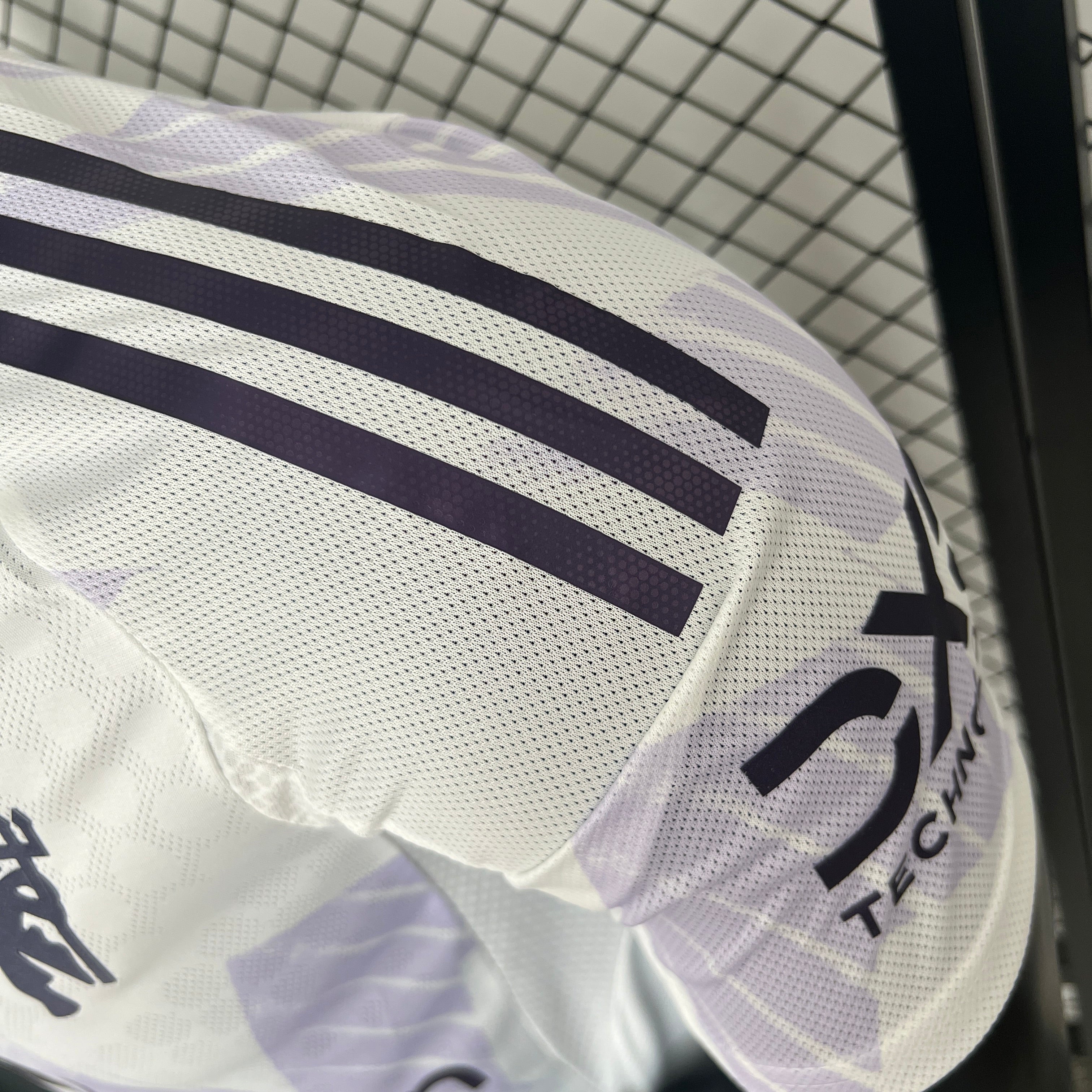 MANCHESTER UNITED AWAY JERSEY 2025/2026