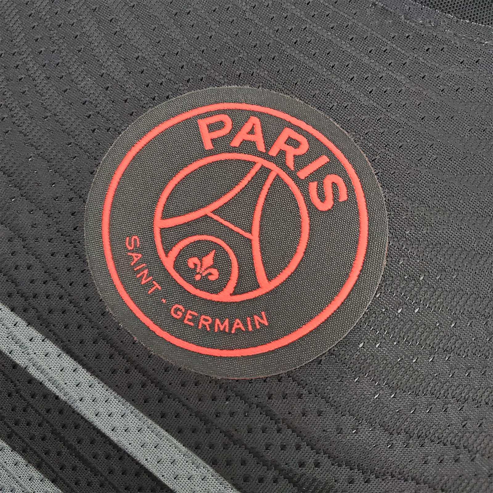 MAILLOT PARIS SG 2021/2022 VERSION MANCHES LONGUES