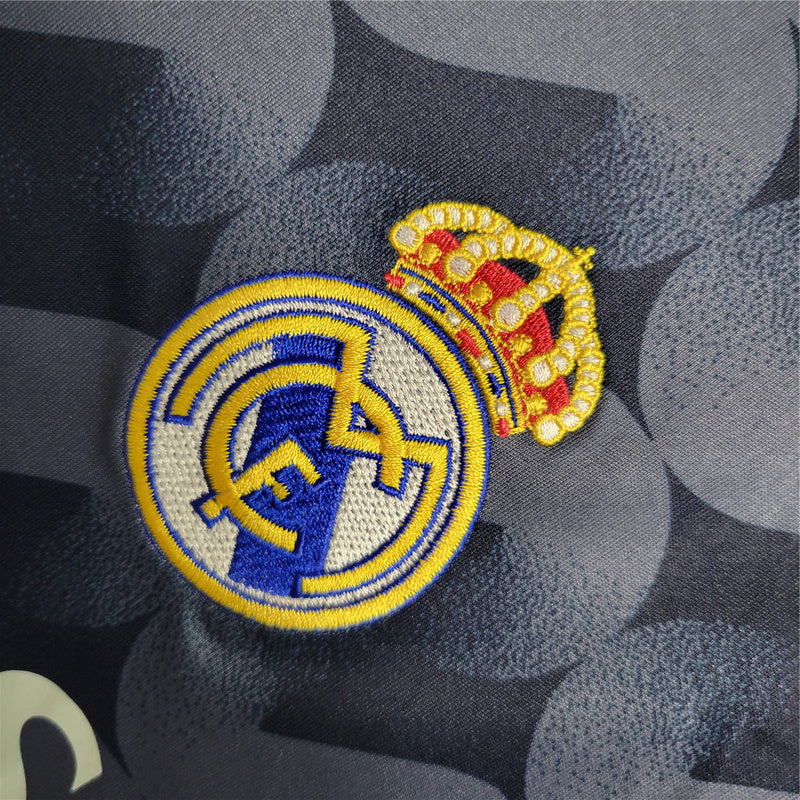 MAILLOT REAL MADRID EXTÉRIEUR 2023/2024 VERSION MANCHES LONGUES