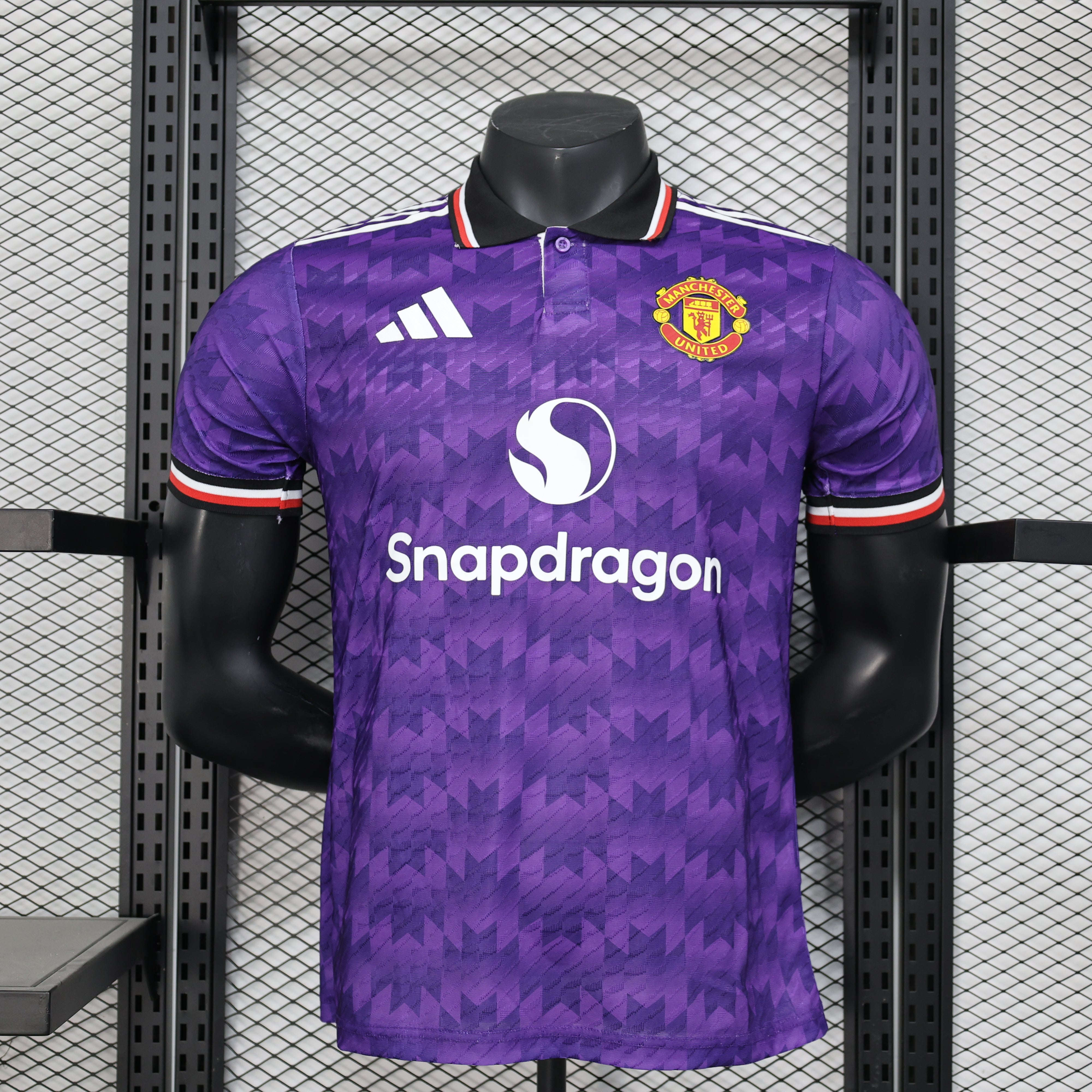 MANCHESTER UNITED THRID JERSEY 2023/2024